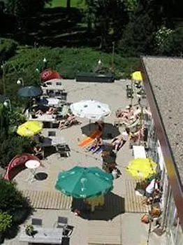 De Beer Europoort 4*